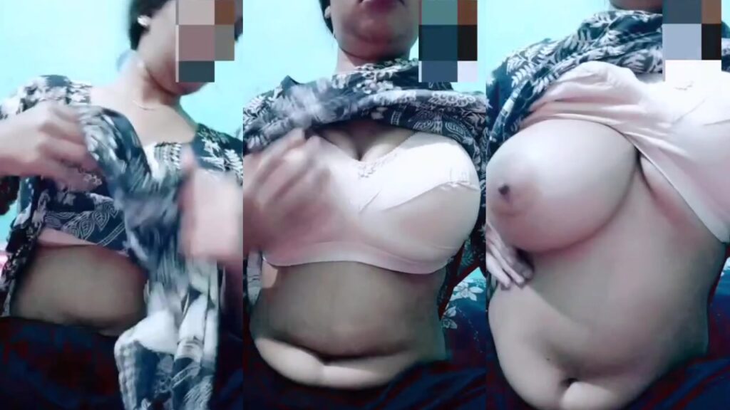 Desi Girl Lifting Bra Revealing Big Boobs To Her BF